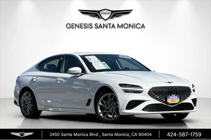 $23778 : Genesis G70 2022 2.0T 4dr Se image 1