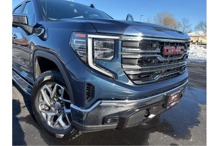 $42979 : 2023 Sierra 1500 SLT image 9