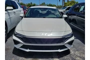$17590 : Hyundai ELANTRA 2025 SE 4dr thumbnail