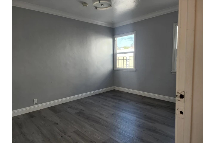 $975 : $975/ cuarto privado image 3