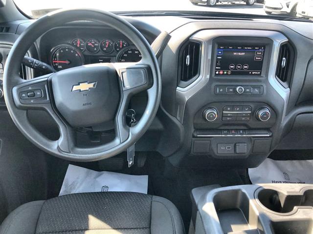 $30500 : PRE-OWNED 2021 CHEVROLET SILV image 10