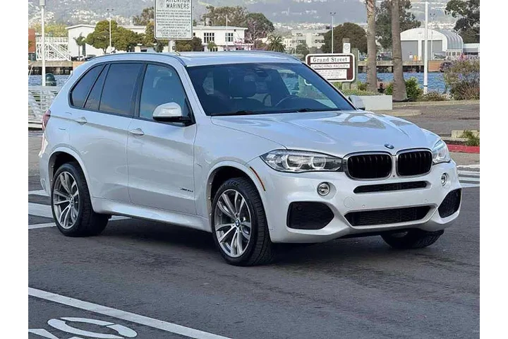 $20988 : 2016 X5 xDrive35d MSport image 4