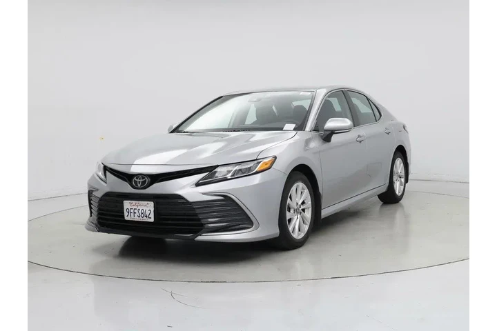 $25998 : Toyota Camry 2023 LE 4dr Sed image 4