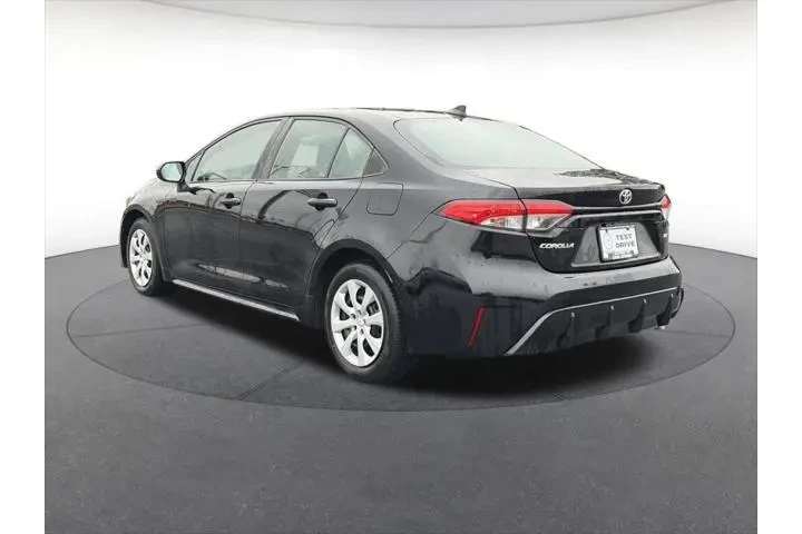 $18992 : Toyota Corolla 2023 LE 4dr S image 3