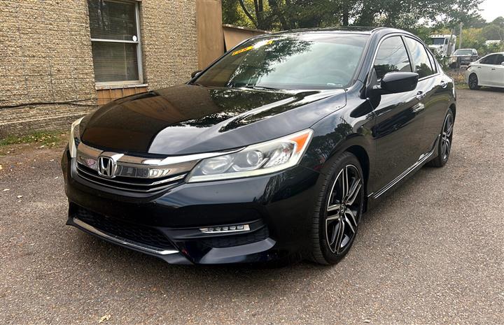 2016 Accord Sport image 7