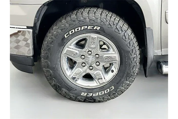 $13975 : GMC Sierra 1500 2013 4x4 SLT image 10