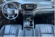 $32490 : Honda Passport 2022 AWD Trai thumbnail
