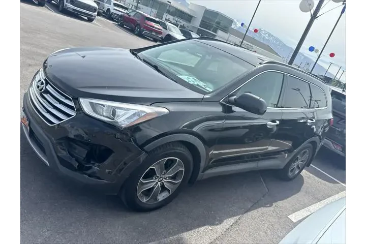 $9500 : Hyundai SANTA FE 2016 AWD SE image 1