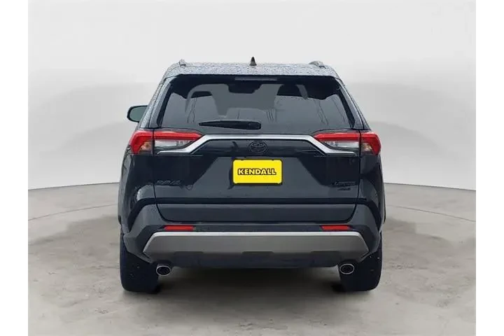 $37988 : Toyota RAV4 2024 AWD Limited image 4