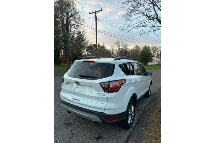 $9495 : Ford Escape 2018 SE 4dr SUV image 5