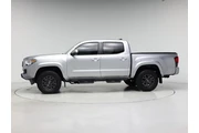 $36998 : Toyota Tacoma 2023 4x4 SR5 V thumbnail