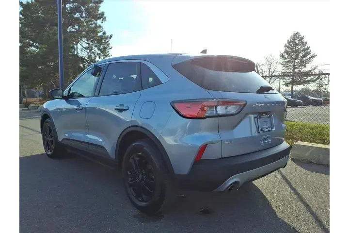 $21980 : Ford Escape 2022 AWD SE 4dr image 9