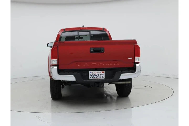 $29998 : Toyota Tacoma 2017 4x2 SR5 V image 6