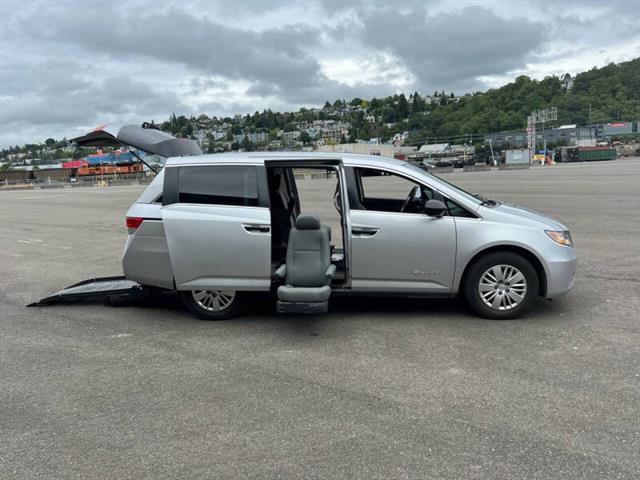 $24988 : 2014 Odyssey LX image 8