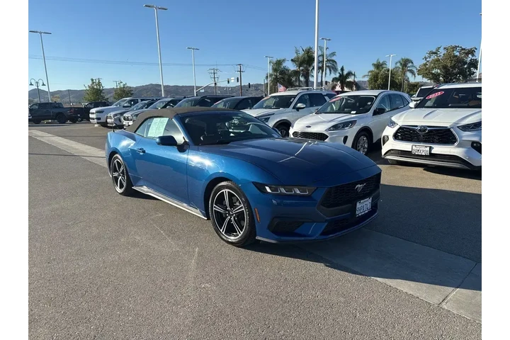 $25945 : Ford Mustang 2024 EcoBoost 2 image 2