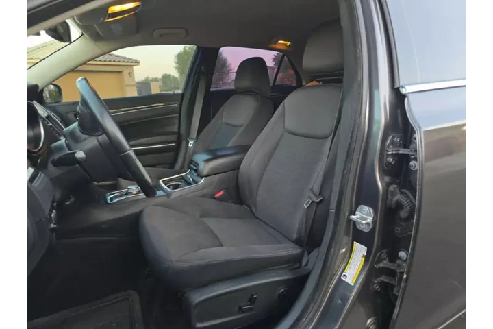$14999 : 2018 300 image 10