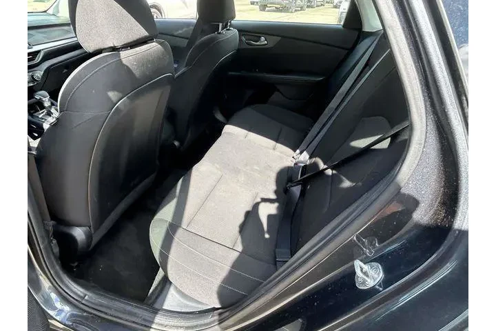 $11985 : Kia Forte 2020 LXS 4dr Sedan image 8