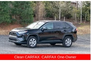 $20695 : Toyota RAV4 2024 LE 4dr SUV thumbnail