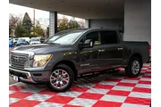 Nissan Titan 2024 4x4 SV 4dr en Reno