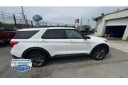 $30288 : Ford Explorer 2023 AWD XLT 4 thumbnail