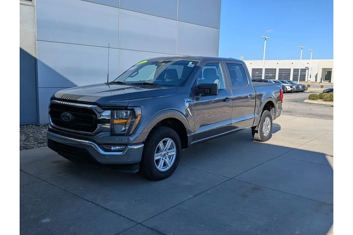 $34897 : Ford F-150 2023 4x2 XL 4dr S image 8