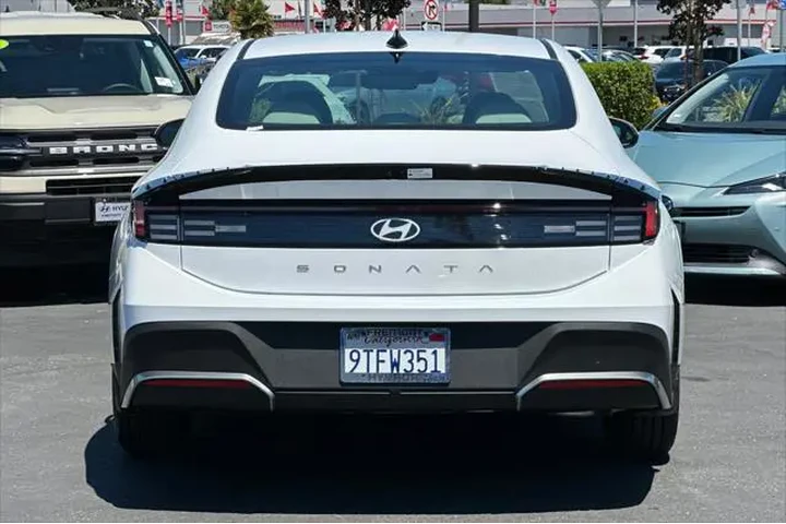 $23507 : Hyundai SONATA 2025 SE 4dr S image 4