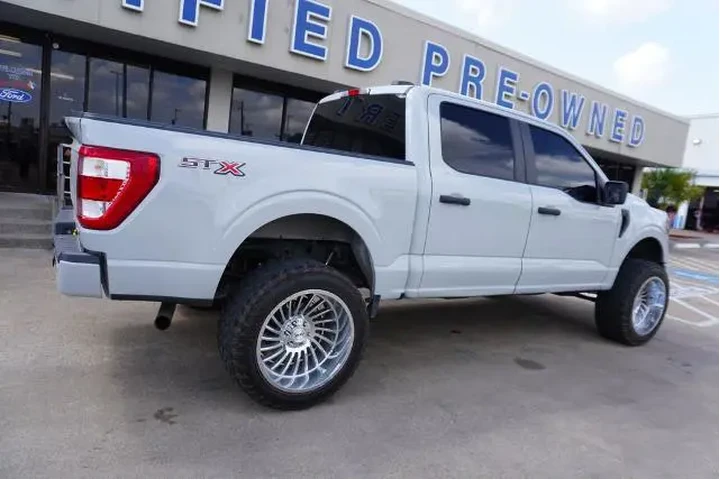 $37288 : Ford F-150 2023 4x2 XL 4dr S image 6
