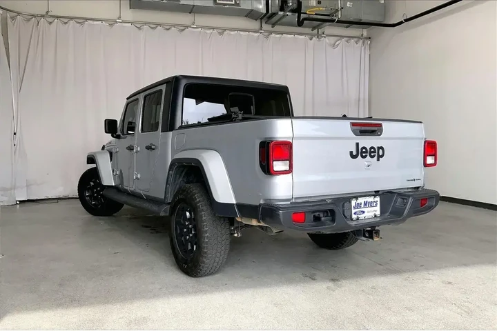$31991 : Jeep Gladiator 2023 4x4 Free image 5