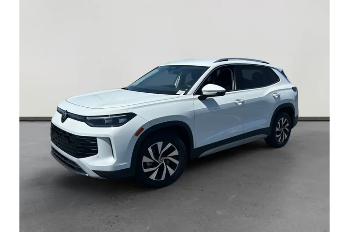 $32391 : Volkswagen Tiguan 2026 S 4dr image 4