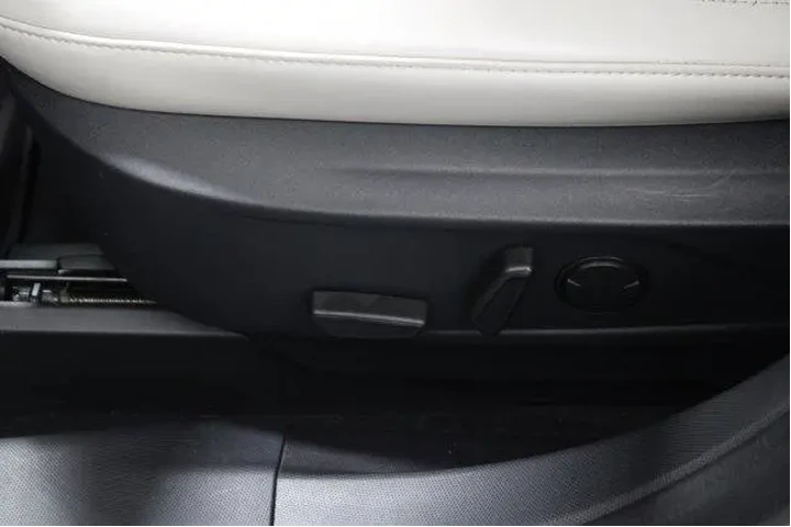 $24959 : Ford Mustang Mach-E 2021 AWD image 8