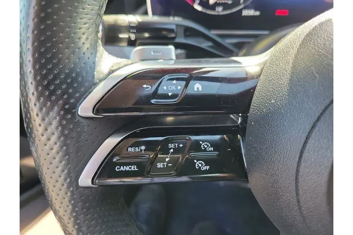 $39310 : Mercedes-Benz C-Class 2024 C image 5