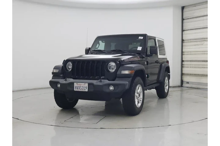 $27998 : Jeep Wrangler 2021 4x4 Islan image 4