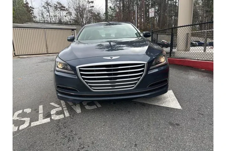 $13735 : Hyundai Genesis 2015 3.8L 4d image 2
