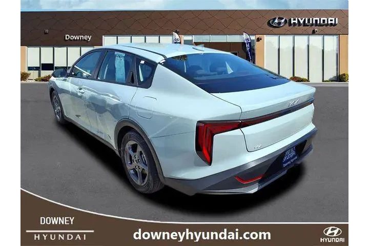 $21580 : Kia K4 2025 LXS 4dr Sedan image 5