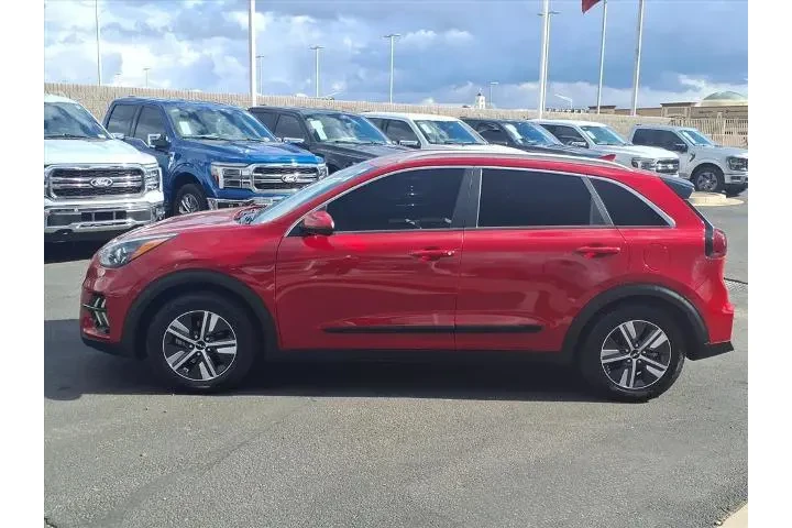 $18182 : Kia Niro 2022 LXS 4dr Crosso image 7