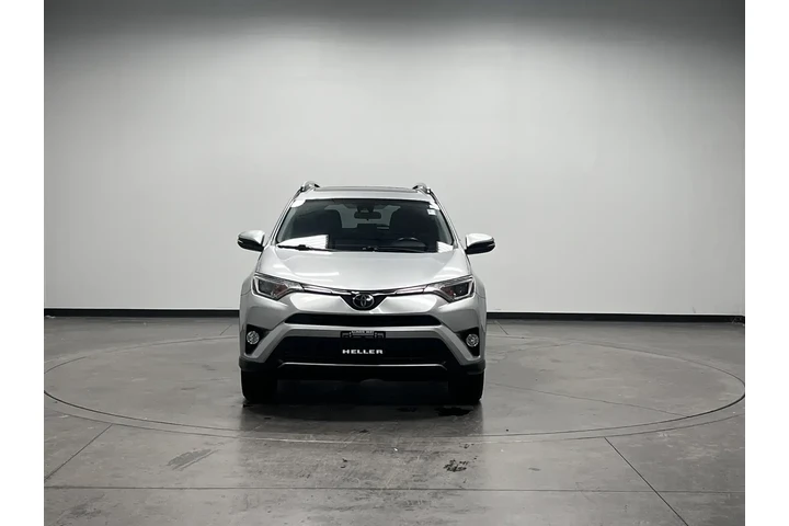 $18962 : Toyota RAV4 2018 AWD XLE 4dr image 2