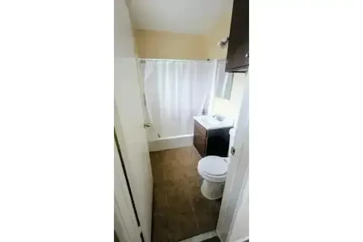 RENTO APT 📍Manchester/Vermont image 1