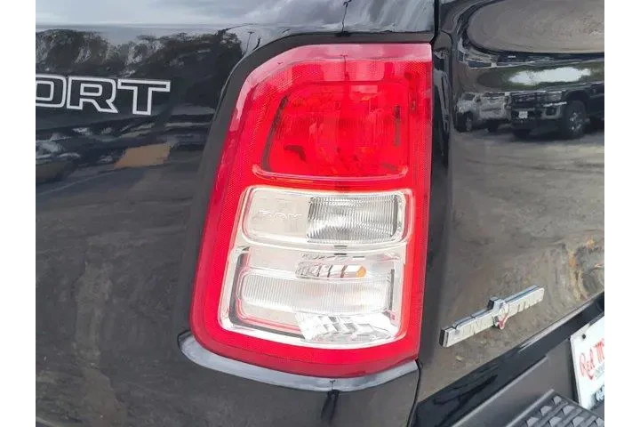 $32000 : Ram 1500 2022 4x2 Big Horn 4 image 9