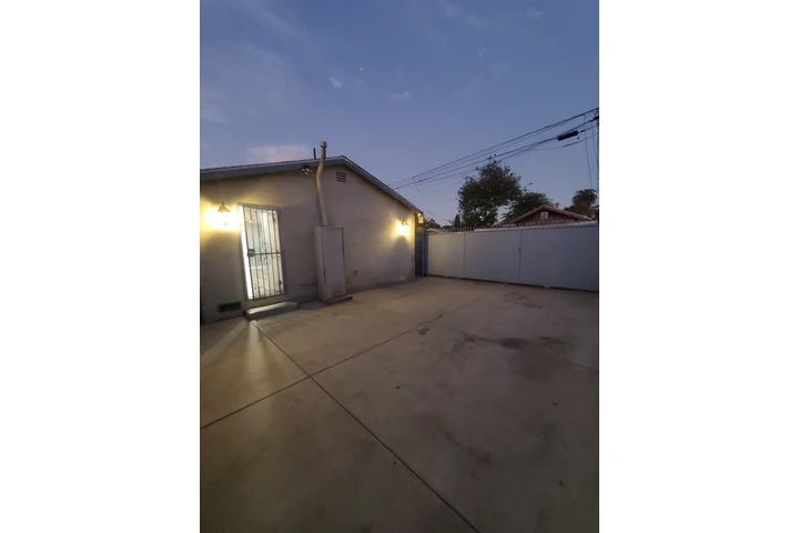 $2850 : Casa bonita 2 recamaras 1 baño image 4