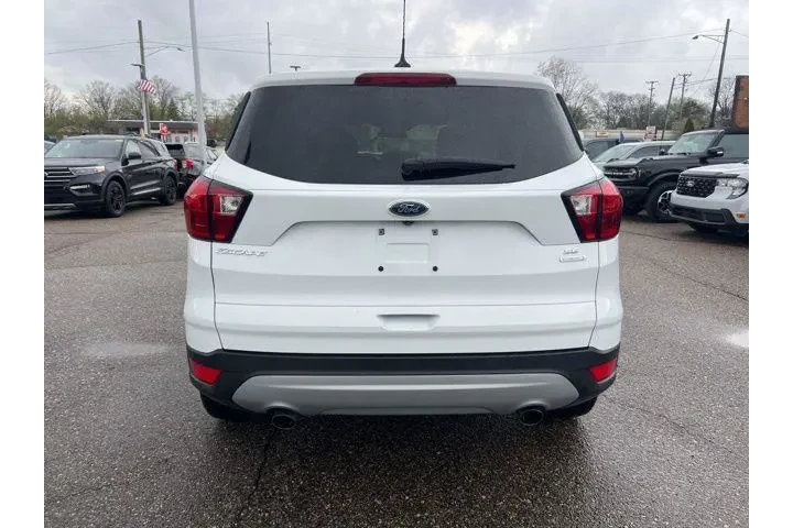 $12225 : Ford Escape 2019 SE 4dr SUV image 5