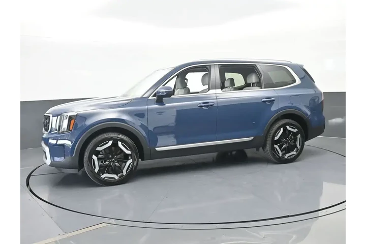 $36291 : Kia Telluride 2025 EX 4dr SU image 2