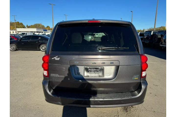 $5980 : 2017 Grand Caravan SXT Wagon image 3