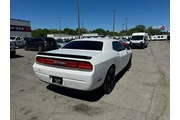 $4980 : 2010 Challenger 2dr Cpe SE thumbnail