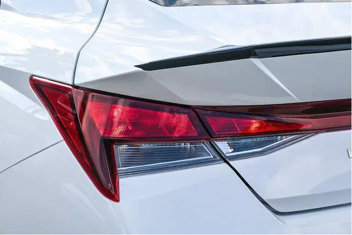 $23500 : Hyundai ELANTRA 2026 SEL Spo image 8