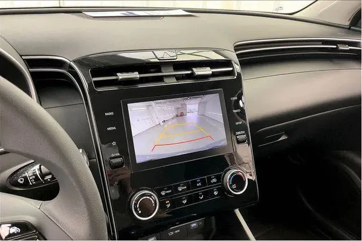 $25490 : Hyundai TUCSON 2024 SE 4dr S image 10