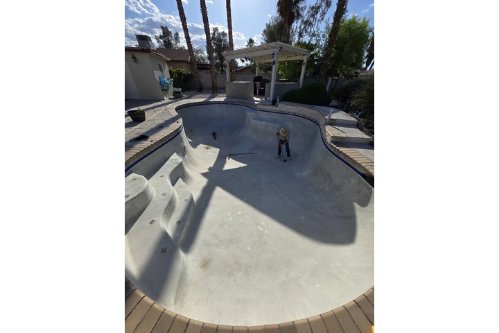 Pool service image 3