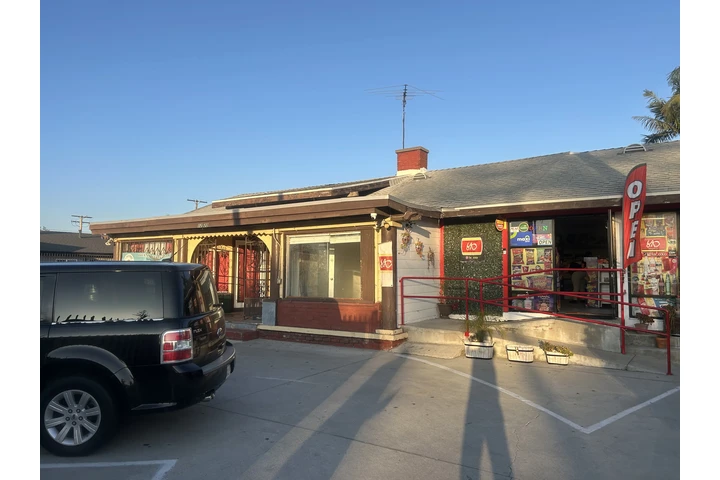 $1500 : Oficina de Renta image 2