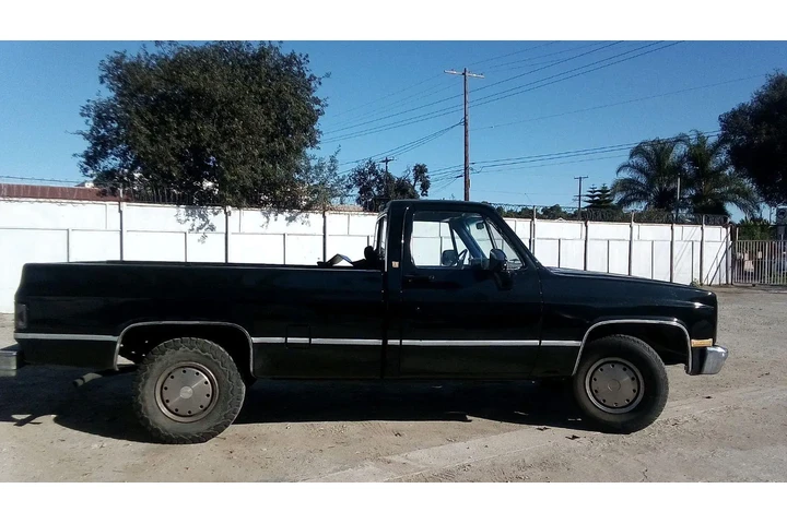 $140000 : Vendo una Chevrolet Classic image 1
