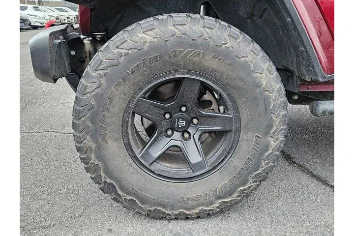 $37255 : Jeep Wrangler Unlimited 2021 image 10