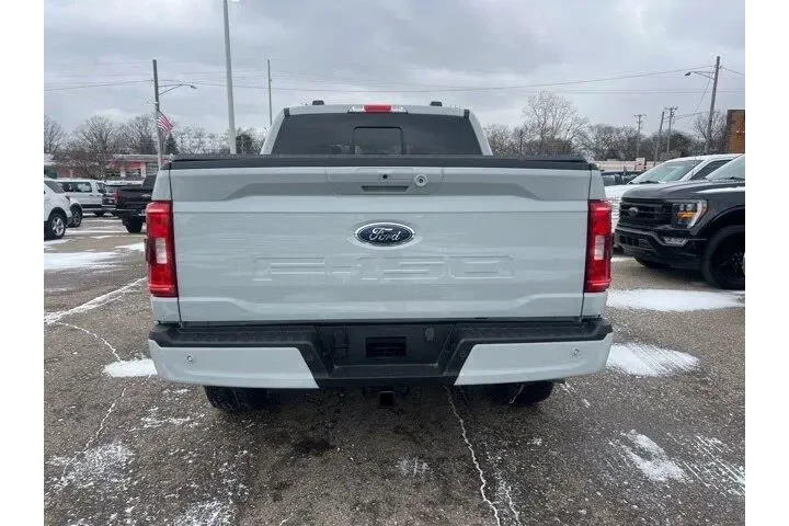 $38999 : Ford F-150 2023 4x4 XLT 4dr image 5